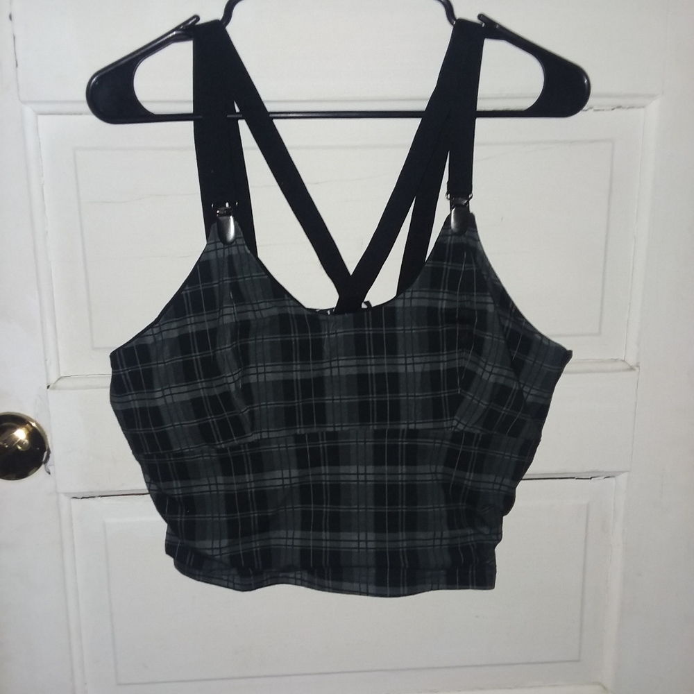 NWT - KILLSTAR cropped shirt * MAKE ME AN OFFER*